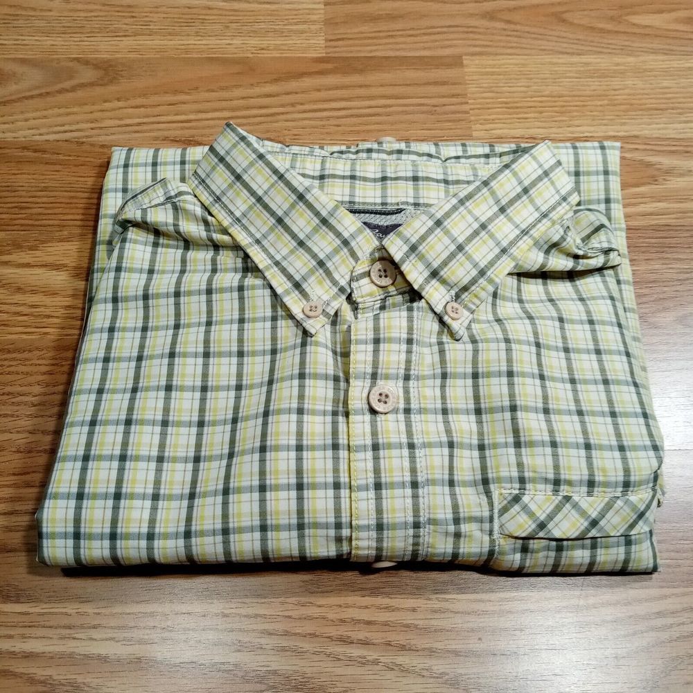Eddie Bauer Vented Shirt Mens Sz XL Poly/Nylon Plaid Short Sleeve Button Down